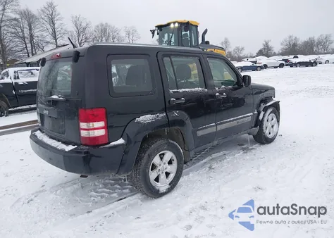 2011 Jeep Liberty Sport из США, поврежденный, VIN 1J4PN2GK8BW566677